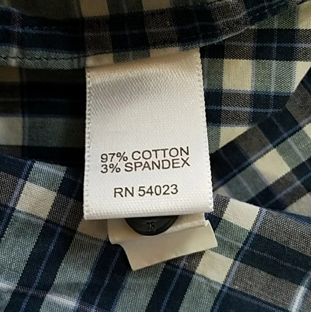 Banana Republic men's long sleeve Blue plaid Button Down shirt Men's size medium
